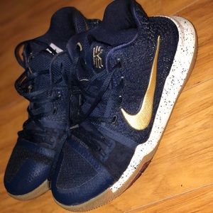 Boys Kyrie Irving shoes